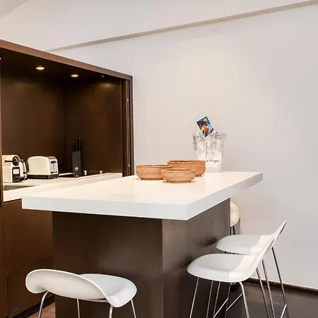 Place Des Lices Avec Parking Apartament