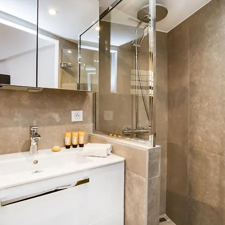 Apartament Place Des Lices Avec Parking